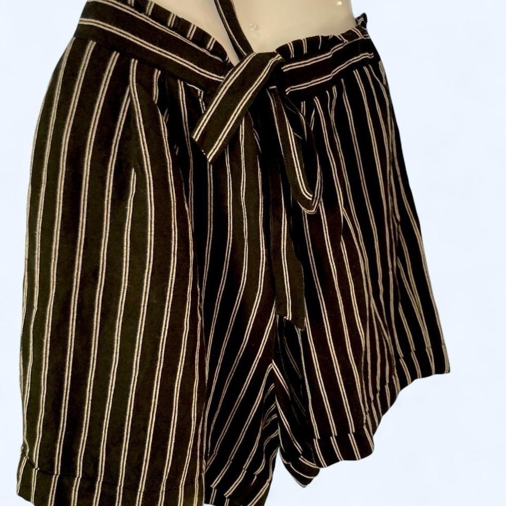 Striped Black and White Women's Shorts with Tie Waist A New Day XL
